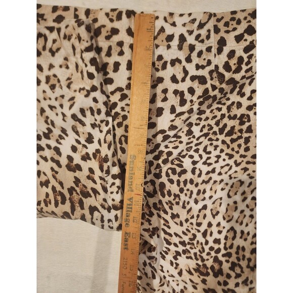 Chico's Cheetah Animal Print Slim Pull On Capris Size 2.5 (US 14) - Picture 5 of 8